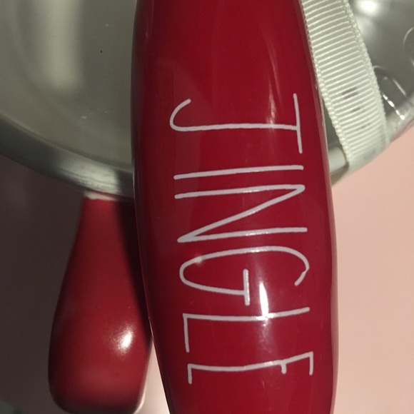 Rae Dunn Santa’s helper mixing bowl - Picture 2 of 4